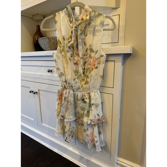 NWT Yumi Kim Kiss Me Dress in Ivory size Small
$238 Retail - Picture 3 of 7